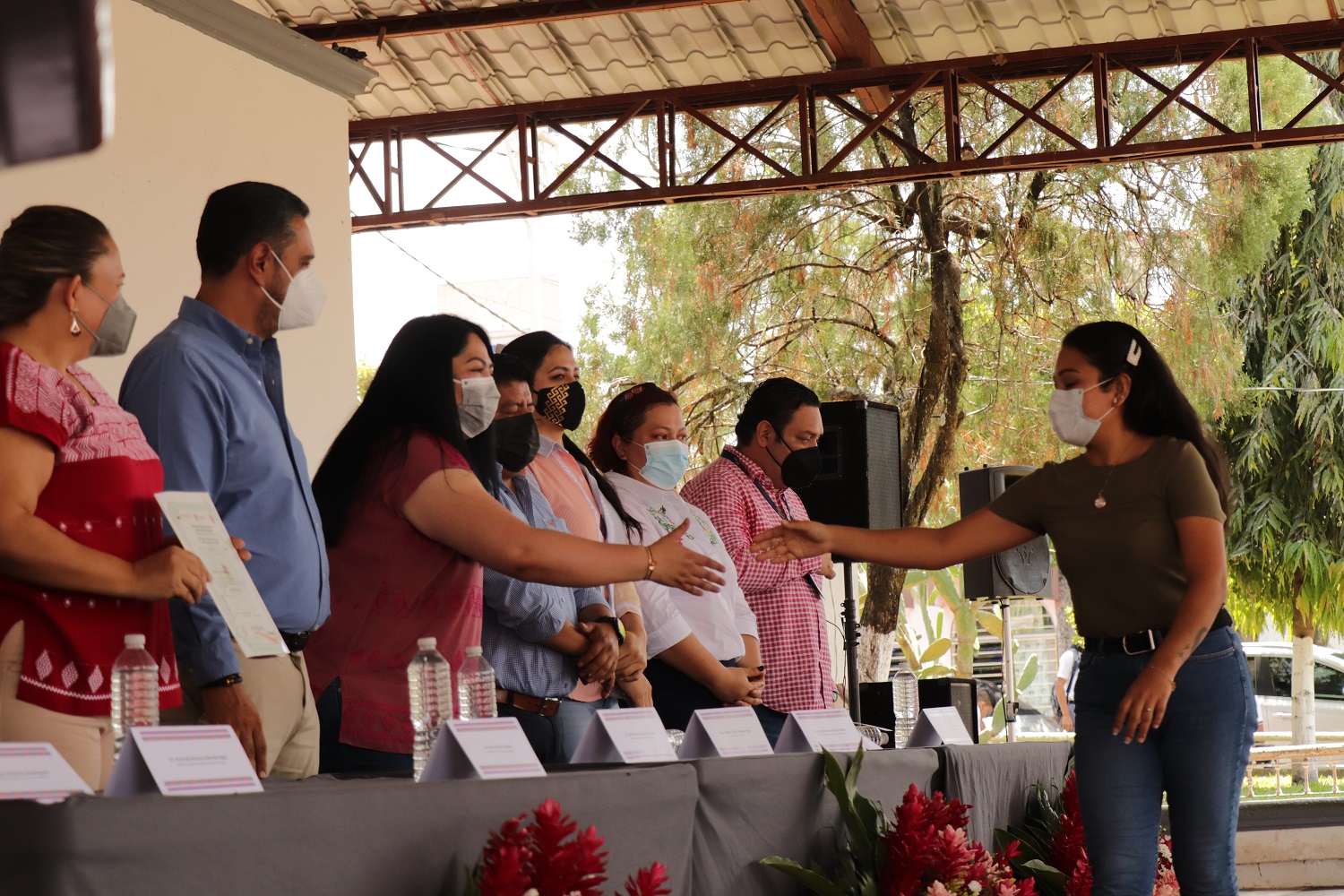 ICATECH entrega constancias de capacitación en Tapachula y Tuxtla Chico